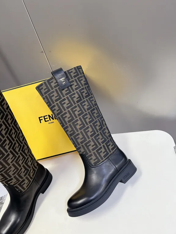 Fendi Shoe 